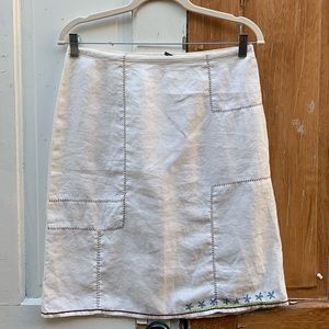 Max Studio embroidered linen skirt Size 6